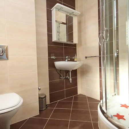 Apartment Family Friendly Apartments With A Swimming Pool Okrug Gornji, Ciovo - 8626