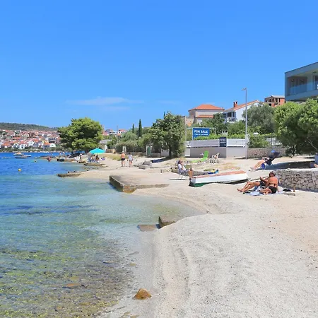 Apartment Family Friendly Apartments With A Swimming Pool Okrug Gornji, Ciovo - 8626 Trogir